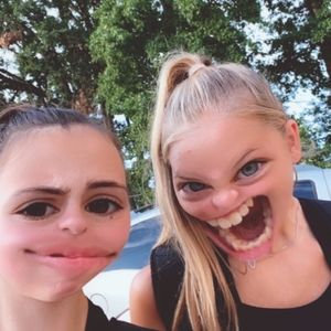 Meet your Posher, Annalise